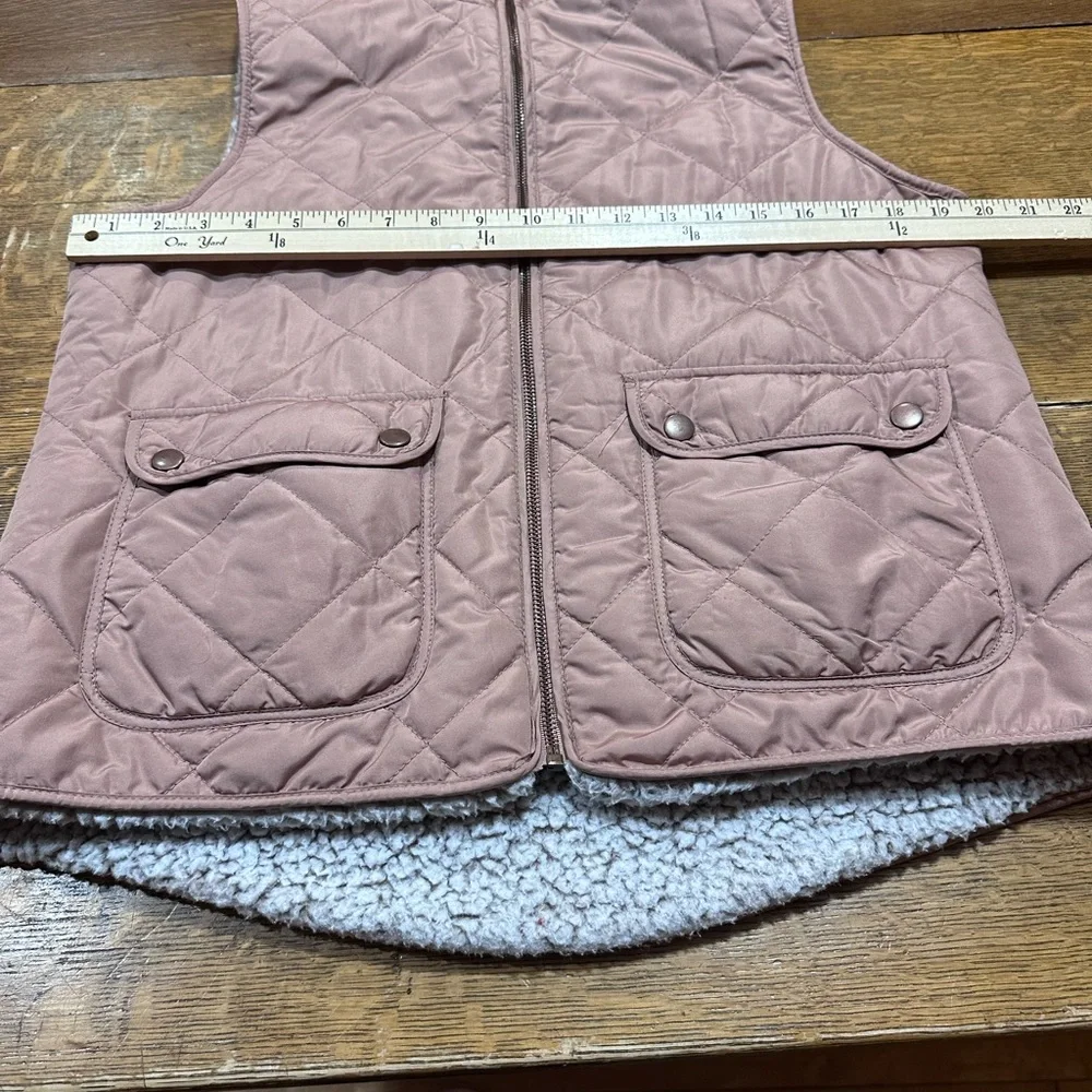 Thread & Supply‎ Tan reversible Quilted Vest sz medium. Grey space bag - Picture 5 of 8